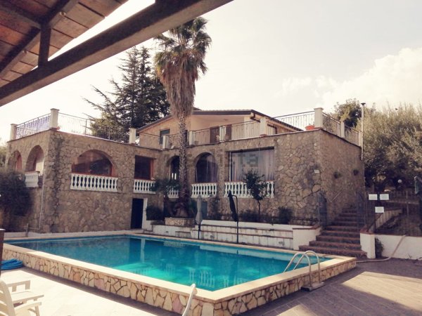 casa indipendente in vendita a Trabia