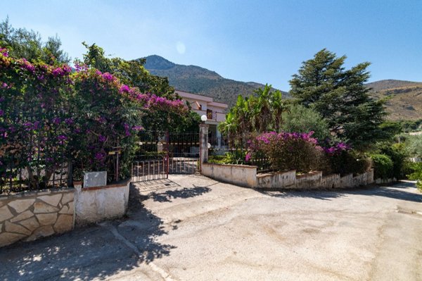 casa indipendente in vendita a Trabia in zona Sant'Onofrio