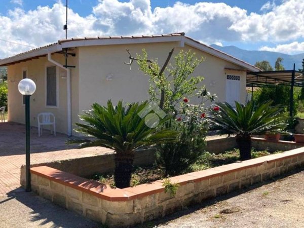 casa indipendente in vendita a Trabia