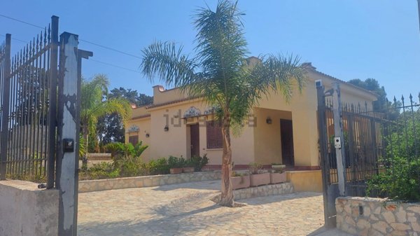 casa indipendente in vendita a Trabia