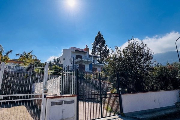 casa indipendente in vendita a Trabia