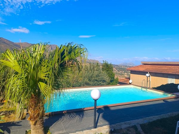 casa indipendente in vendita a Trabia