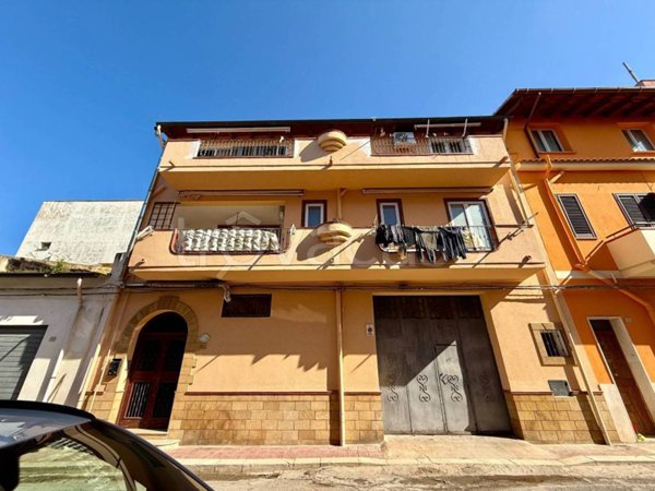 casa indipendente in vendita a Trappeto