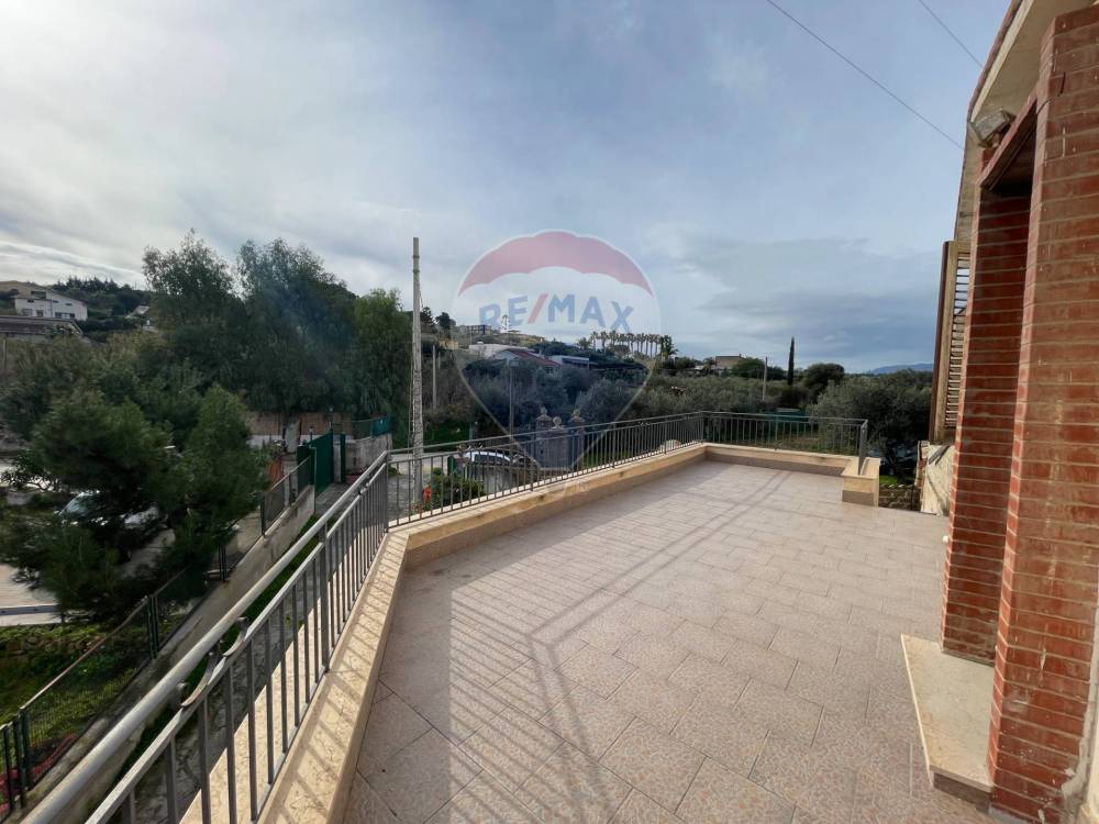 casa indipendente in vendita a Trappeto