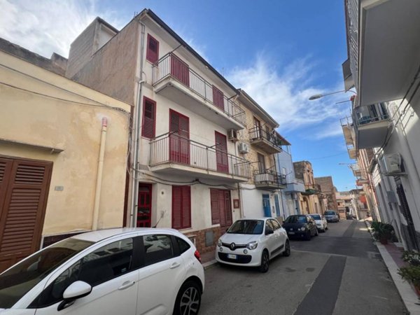 intera palazzina in vendita a Trappeto