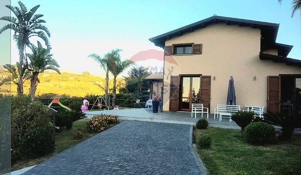 casa indipendente in vendita a Trappeto