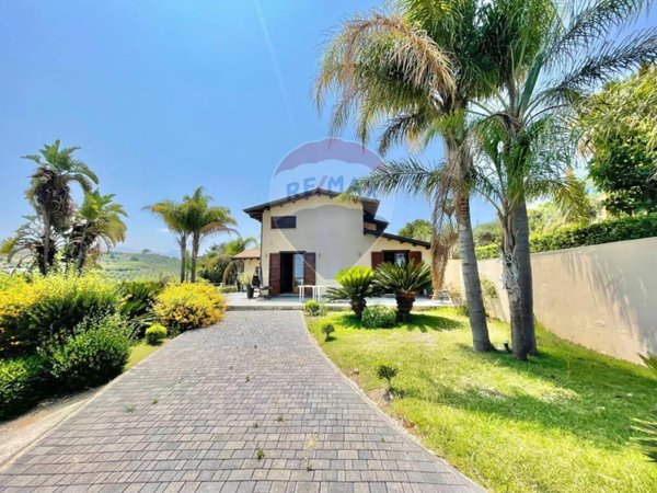 casa indipendente in vendita a Trappeto