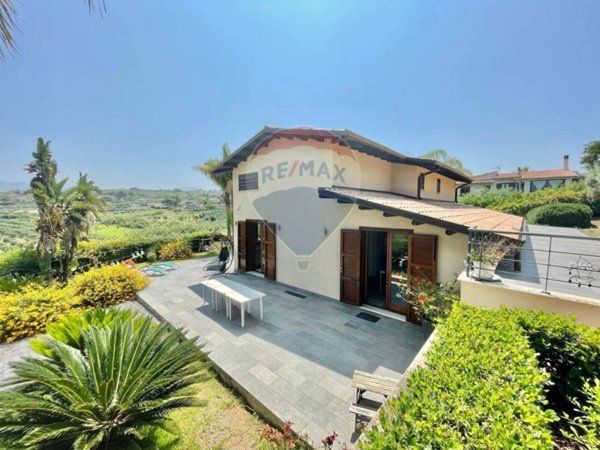 casa indipendente in vendita a Trappeto