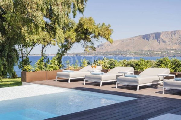 casa indipendente in vendita a Trappeto