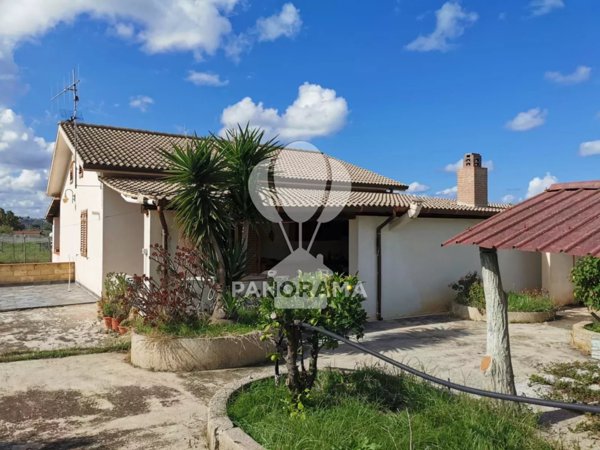 casa indipendente in vendita a Trappeto