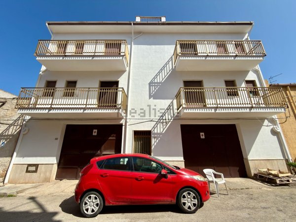 casa indipendente in vendita a Trappeto