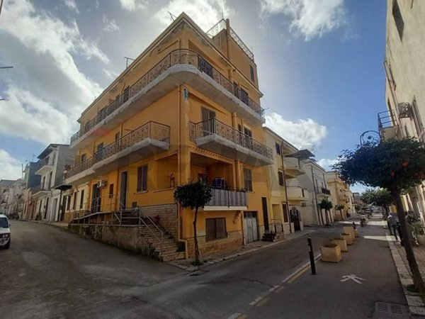 casa indipendente in vendita a Trappeto