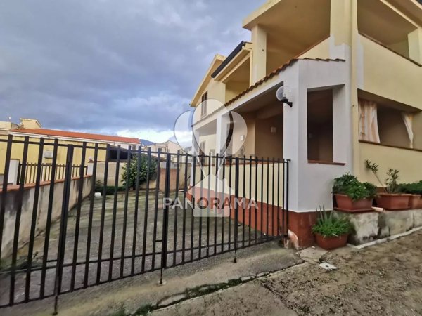 casa indipendente in vendita a Trappeto