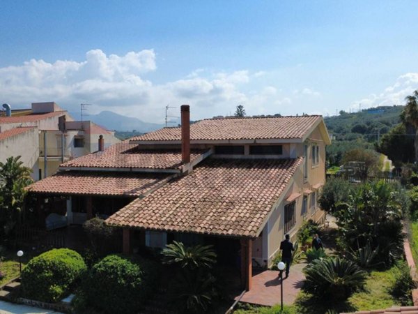 casa indipendente in vendita a Trappeto