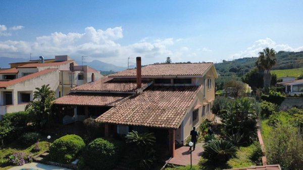 casa indipendente in vendita a Trappeto