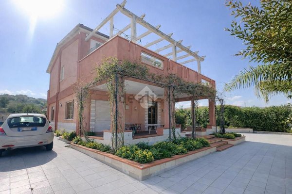 casa indipendente in vendita a Trappeto