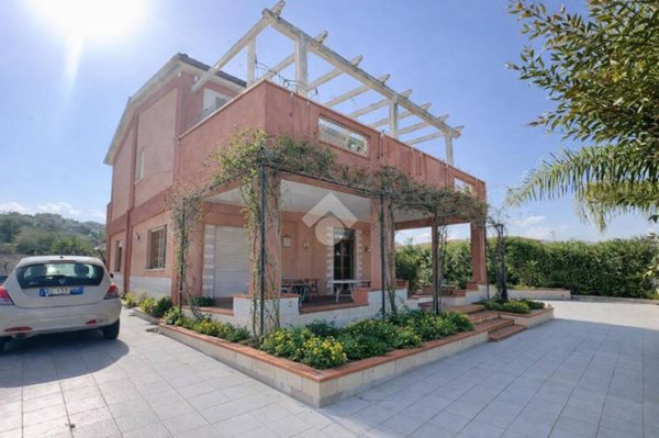 casa indipendente in vendita a Trappeto