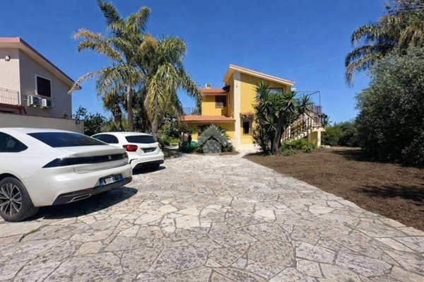 casa indipendente in vendita a Trappeto