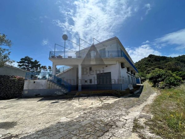 appartamento in vendita ad Ustica