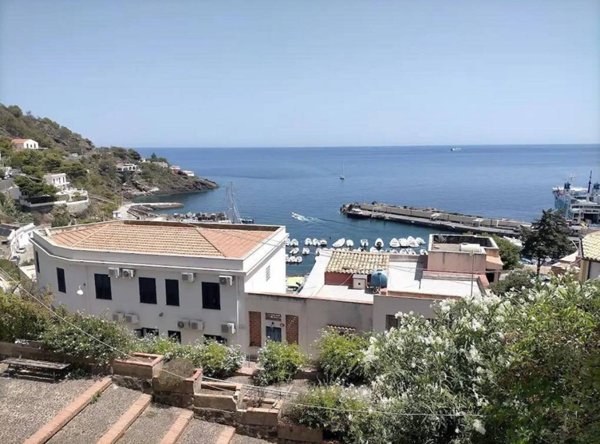 negozio in vendita ad Ustica