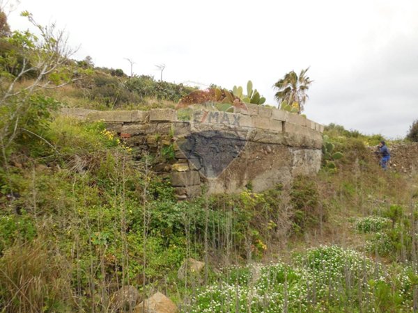 terreno agricolo in vendita ad Ustica