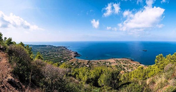 casa indipendente in vendita ad Ustica