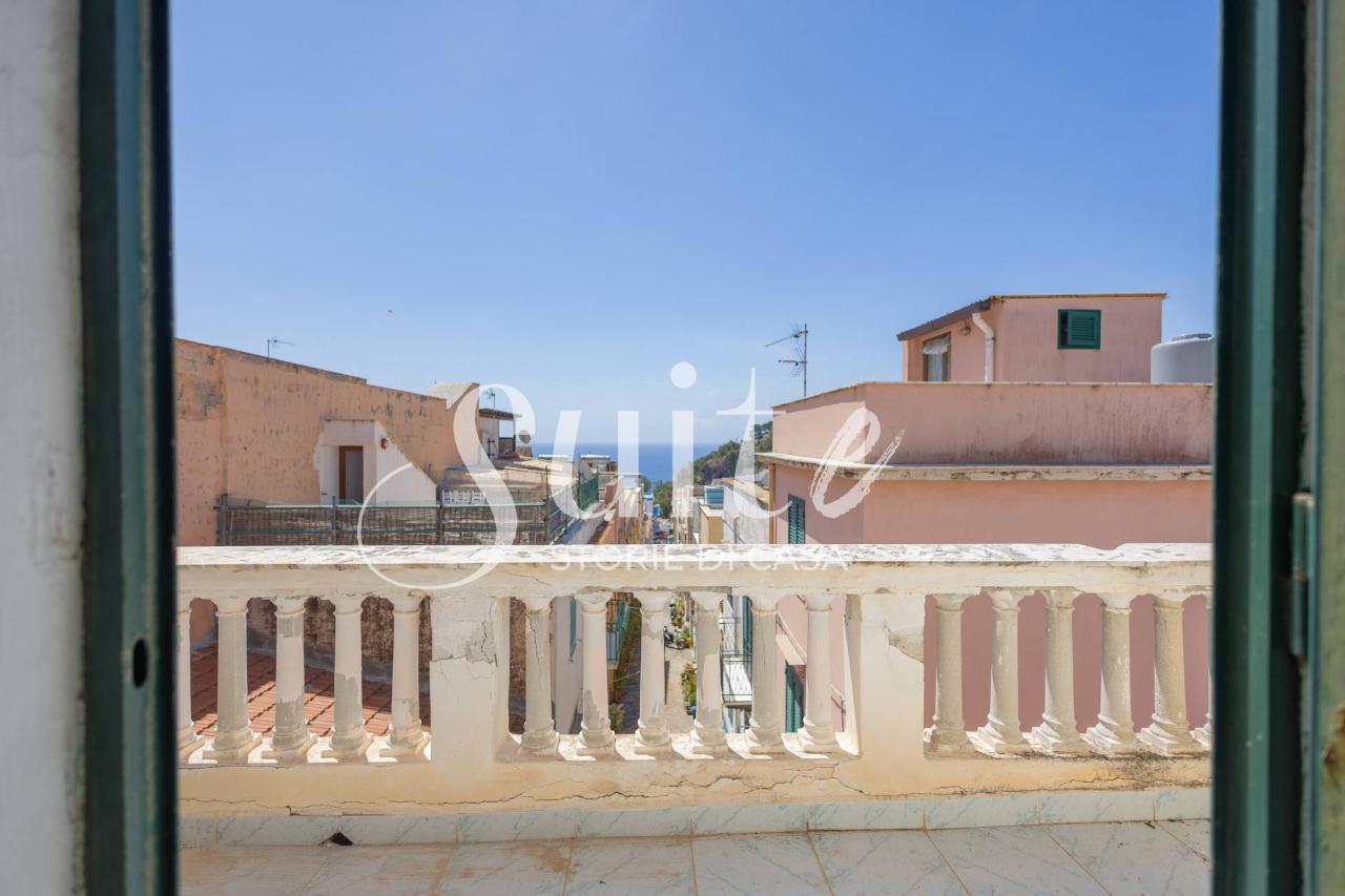 appartamento in vendita ad Ustica