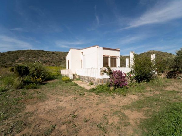 casa indipendente in vendita ad Ustica