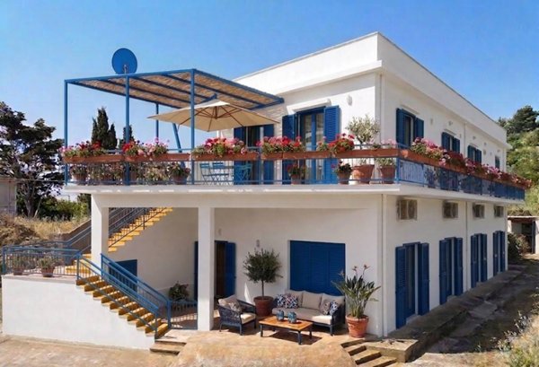 casa indipendente in vendita ad Ustica