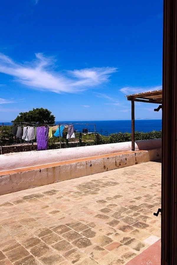 casa indipendente in vendita ad Ustica