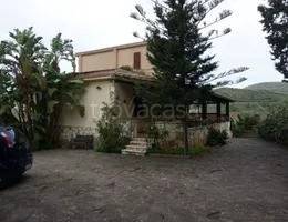 casa indipendente in vendita a Ventimiglia di Sicilia