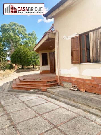 casa indipendente in vendita a Ventimiglia di Sicilia