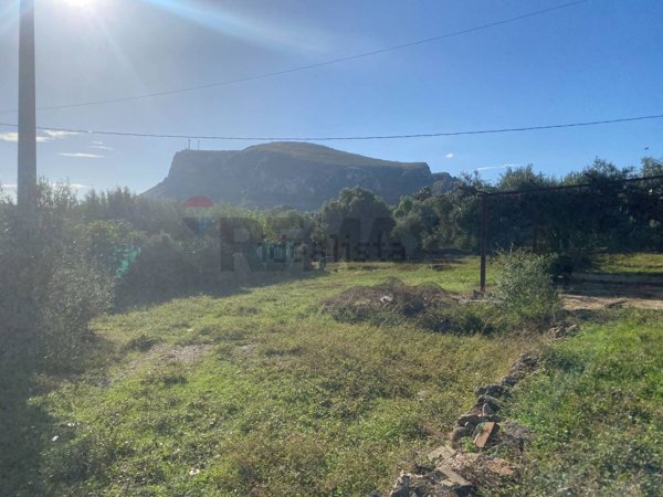 terreno agricolo in vendita a Ventimiglia di Sicilia