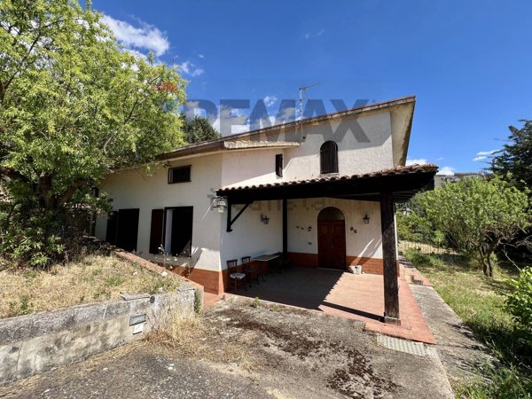 casa indipendente in vendita a Ventimiglia di Sicilia