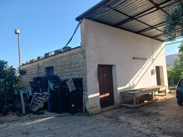 casa indipendente in vendita a Vicari