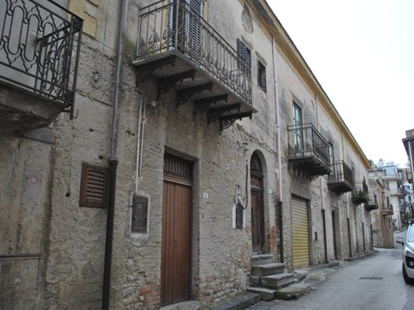casa indipendente in vendita a Vicari