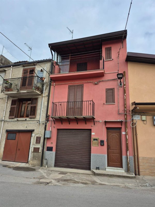 casa indipendente in vendita a Vicari