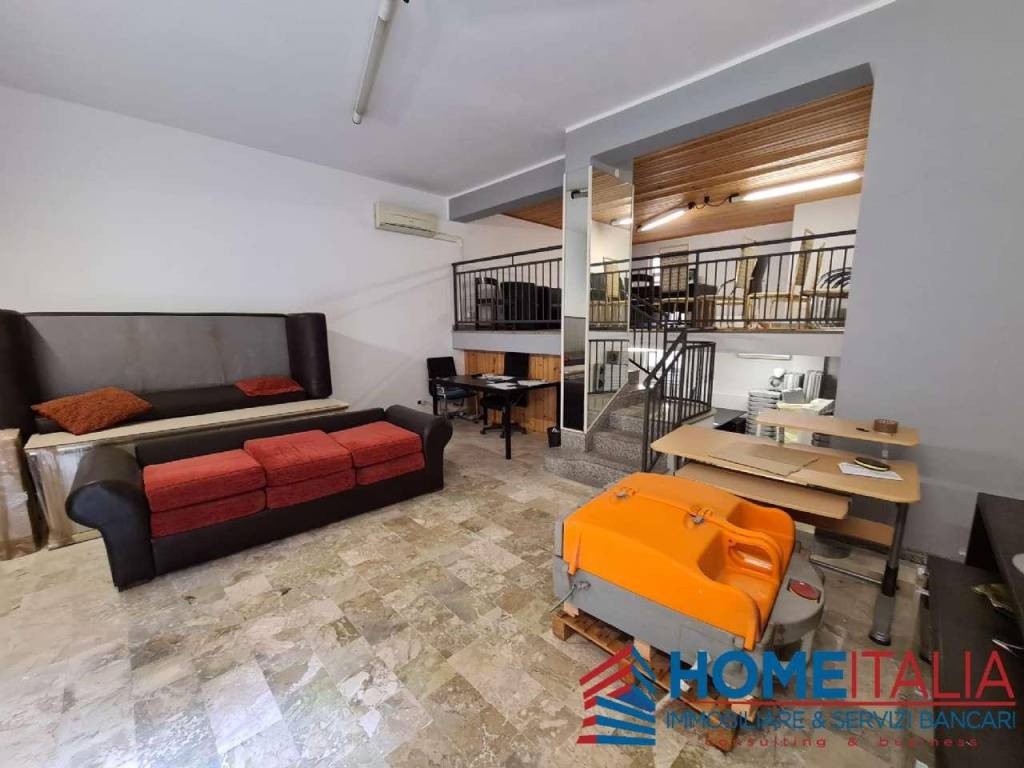locale commerciale in vendita a Villabate