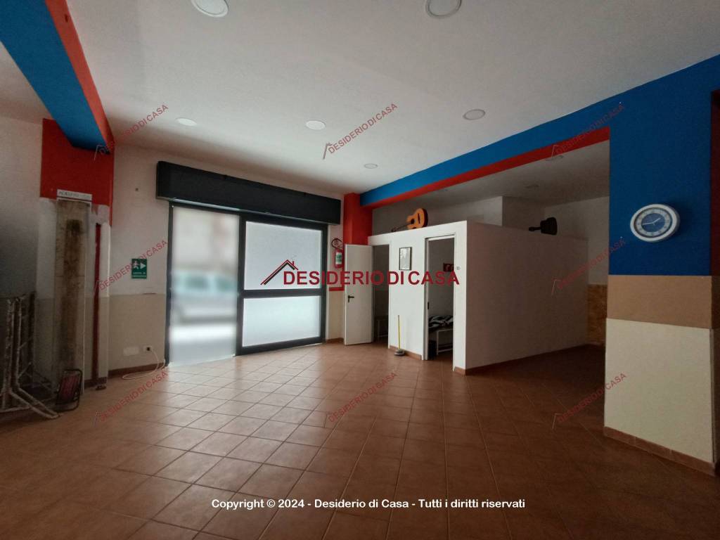 locale commerciale in vendita a Villabate