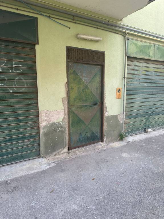 locale commerciale in vendita a Villabate