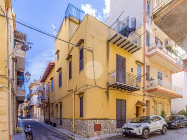 intera palazzina in vendita a Villabate