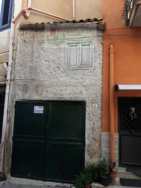 locale di sgombero in vendita a Villabate
