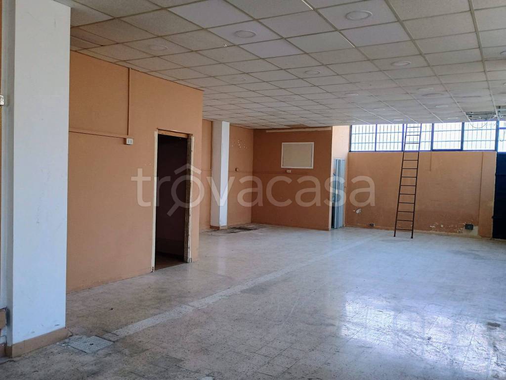 locale commerciale in vendita a Villabate