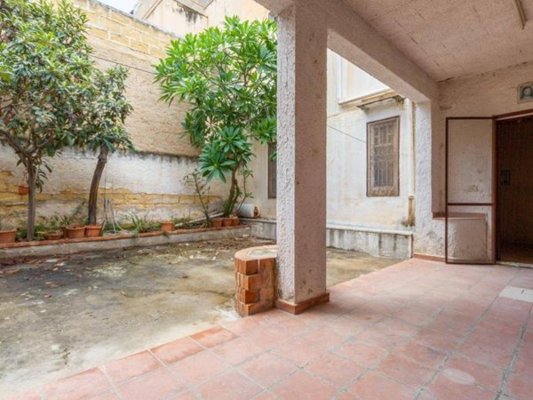 intera palazzina in vendita a Villabate