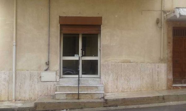 locale commerciale in vendita a Villabate