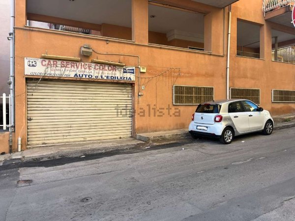 locale commerciale in vendita a Villabate