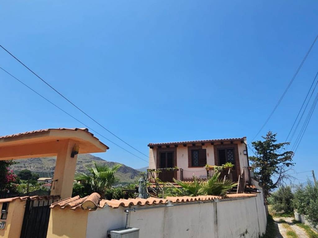 casa indipendente in vendita a Villabate
