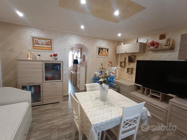 appartamento in vendita a Villabate in zona Pomara