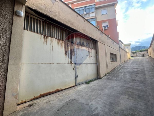 locale commerciale in vendita a Villabate