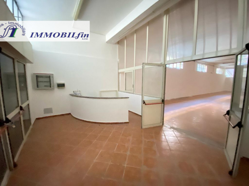 negozio in vendita a Villabate